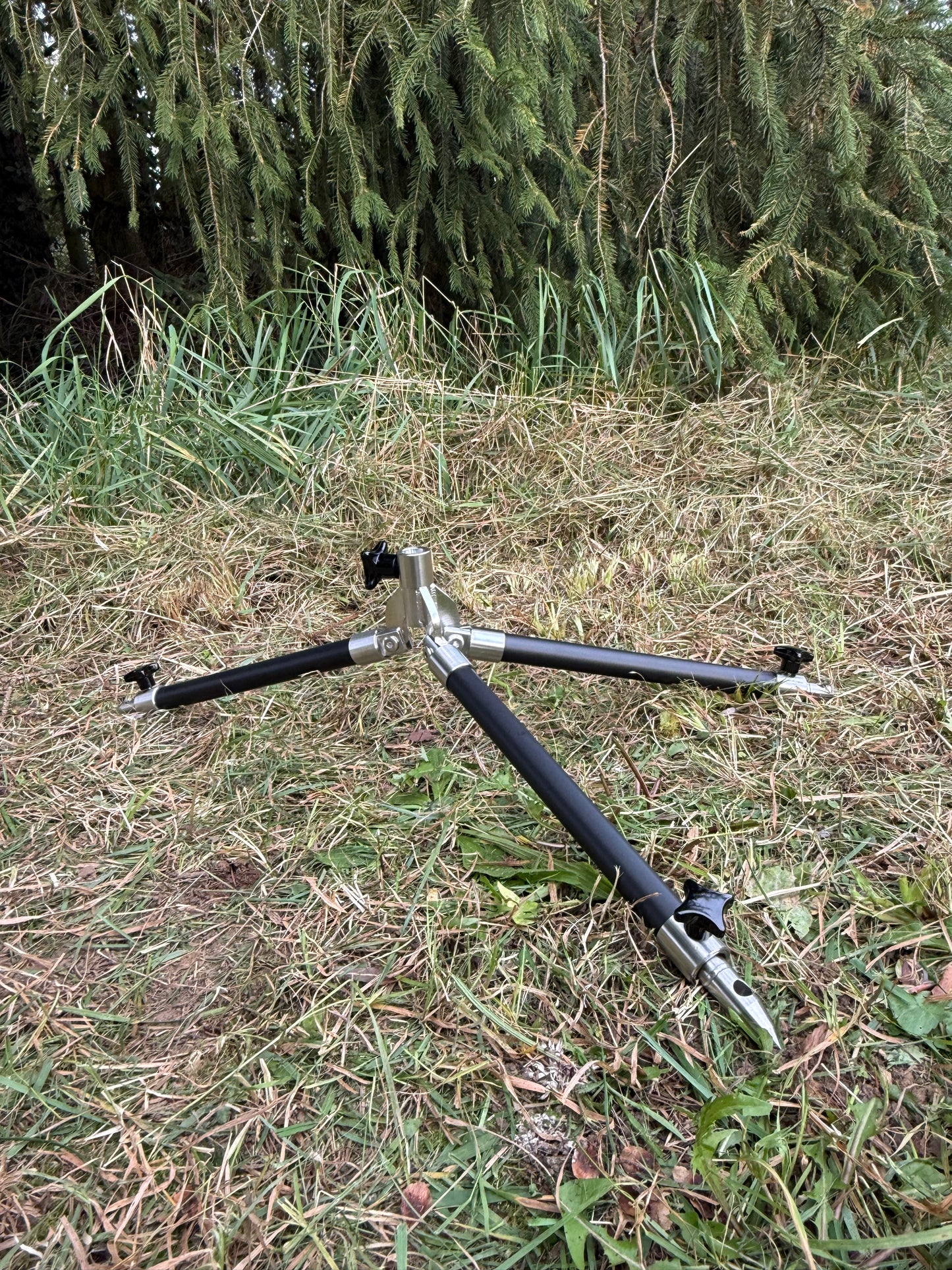 V1 Tri-Base Single Black