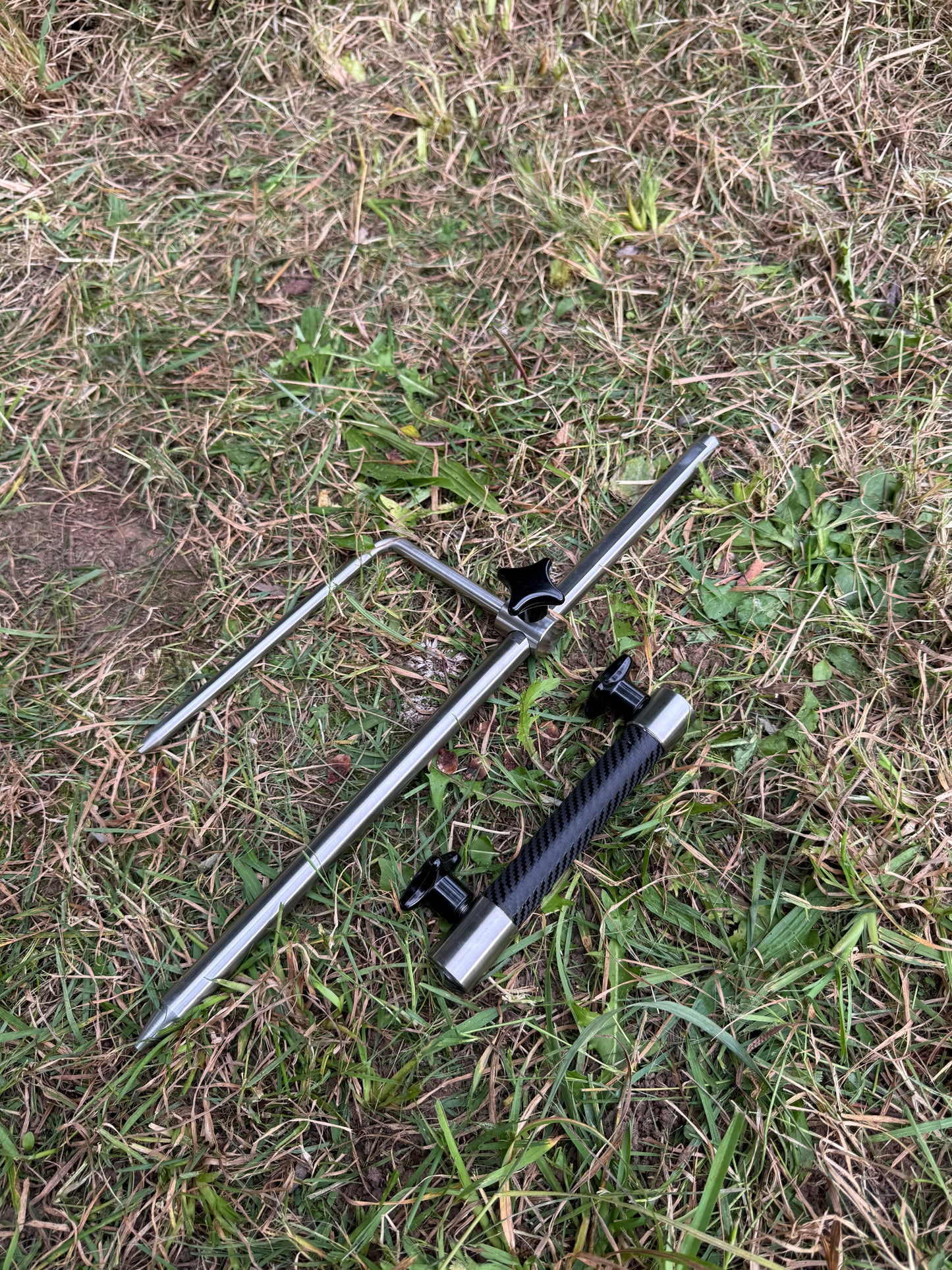 Rod Pod V1 Base Leg inkl. Base Stabilizer Spike Carbon-Optik