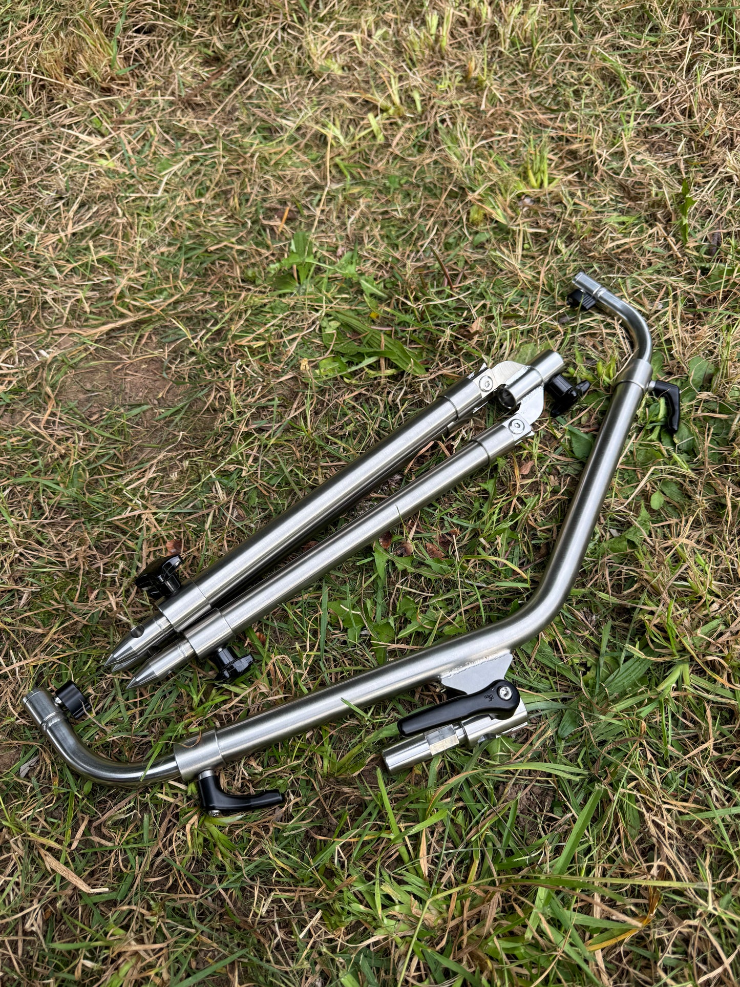 Edelstahl - V1 Rod Pod Tri-Base (Vorbestellung)