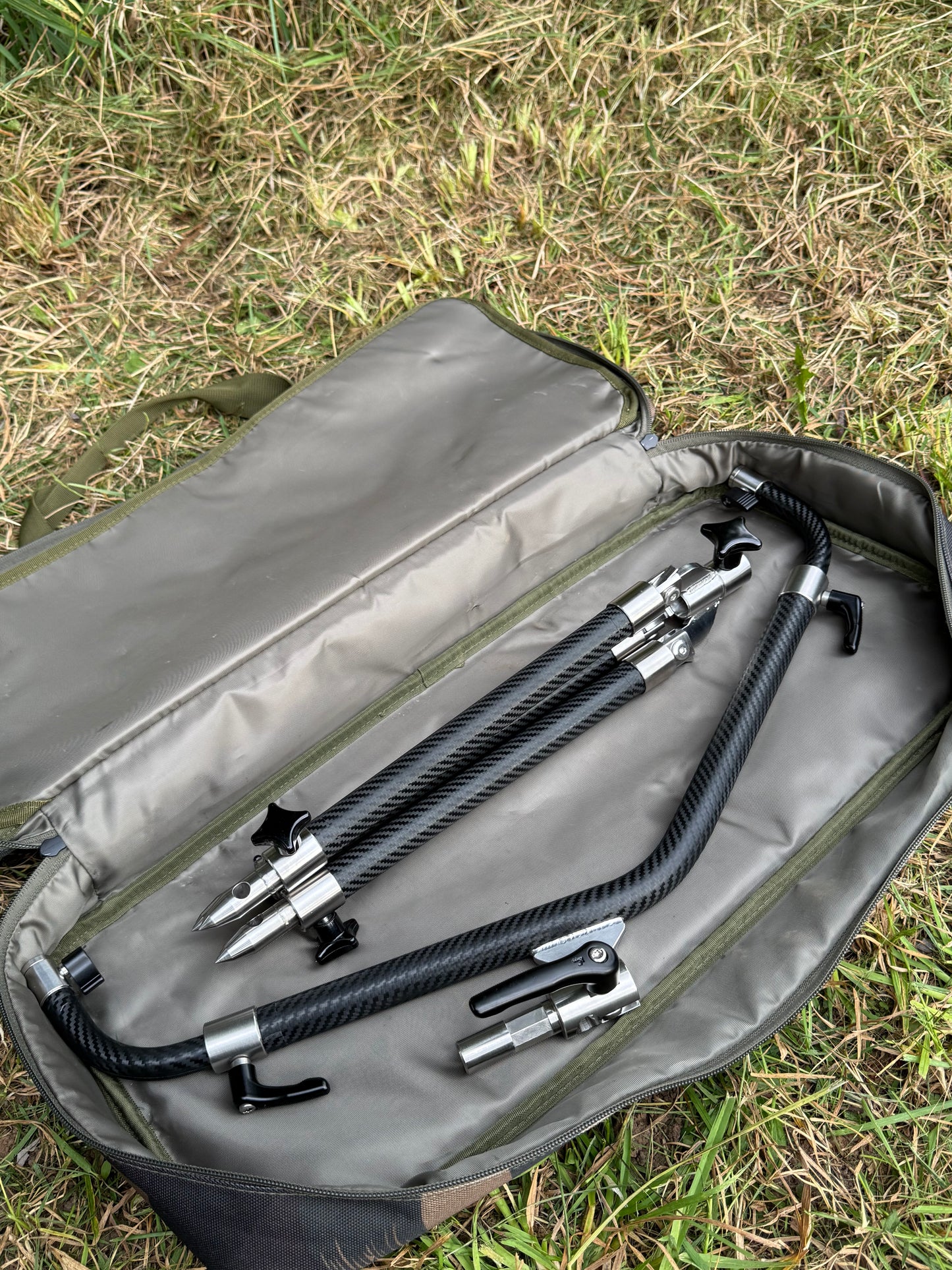 Rod Pod V1 Tri-Base Carbon-Optik