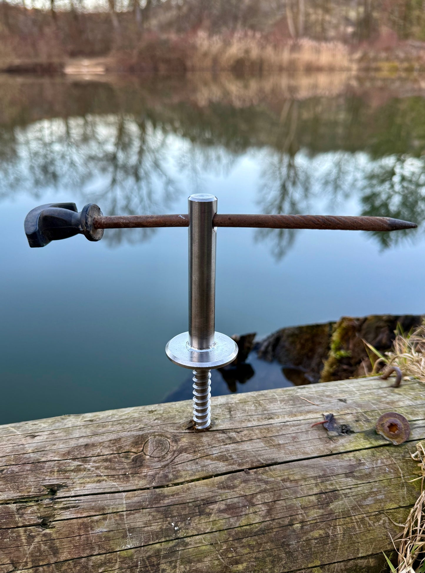 V1 Screw Mount