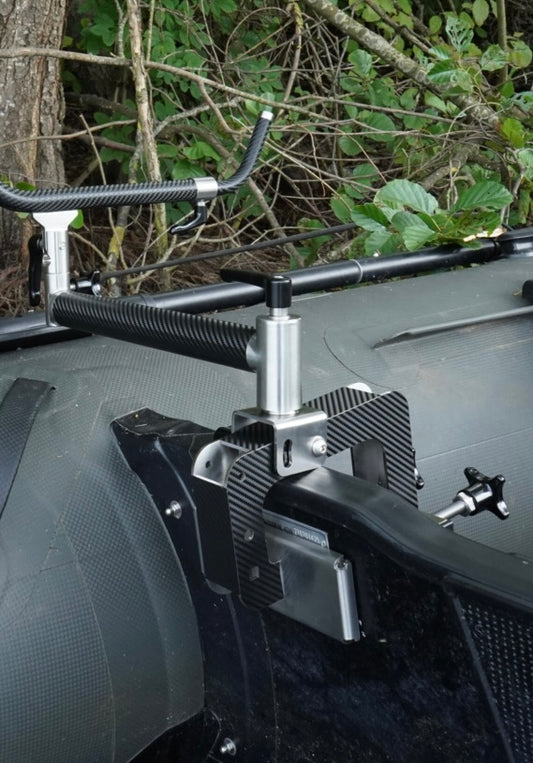 V1 Clamp Mount Boom L Carbon-Optik Klemmhalterung Bootshalterung