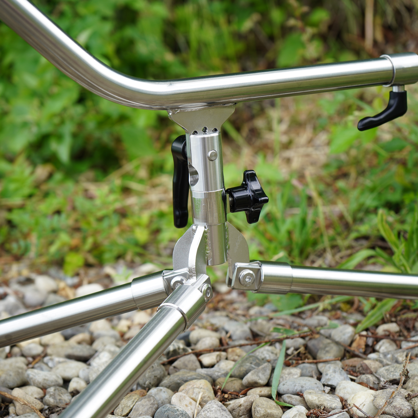 Edelstahl - V1 Rod Pod Tri-Base