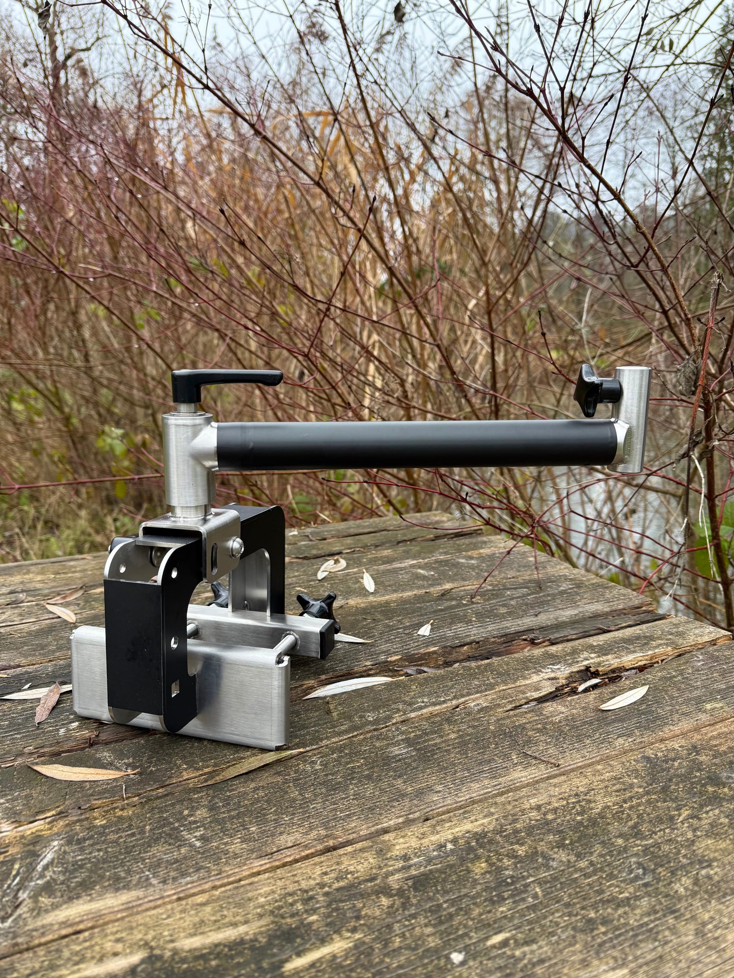 V1 Clamp Mount Boom L Black Klemmhalterung Bootshalterung