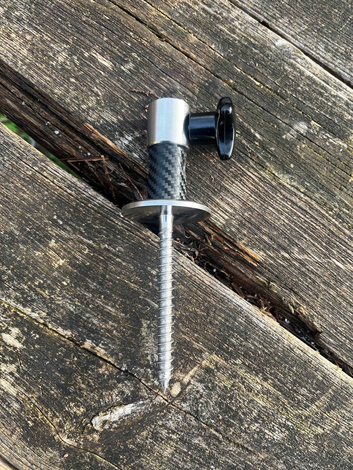 V1 Screw Mount Low Carbon